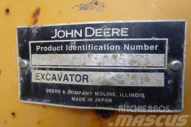 John Deere 225CLCRTS Kāpurķēžu ekskavatori
