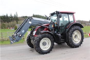 Valtra N123 Tractor Hi Tec with Reverse Drive