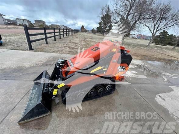Ditch Witch SK800 Skid steer loaders