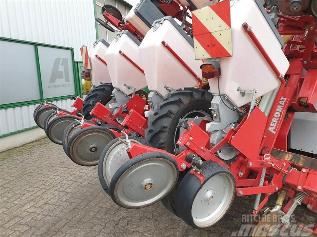 Becker AEROMAT MAXI-LINE Precision sowing machines