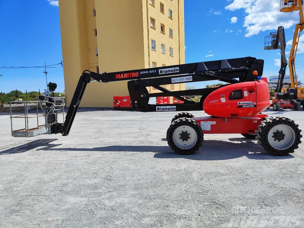Manitou 200 ATJ Articulated boom lifts