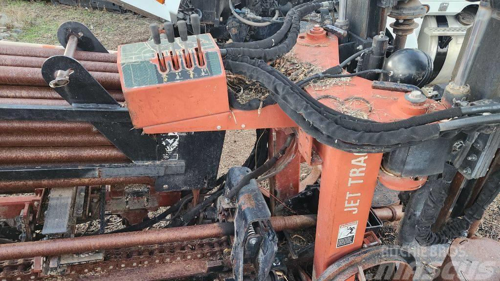Ditch Witch JT 4020 Horizontal Directional Drilling Equipment