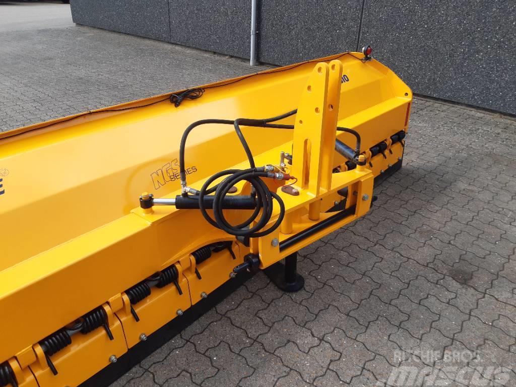 Snowline NGS3210 og NGS3810 Snow blades and plows