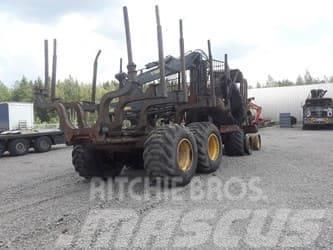 Ponsse Buffalo breaking for parts Forwarders