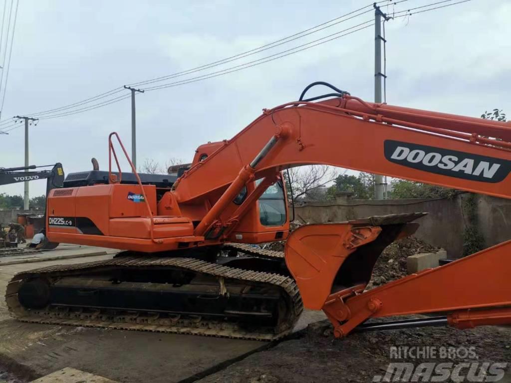 Doosan DH225LC-9 Crawler excavators