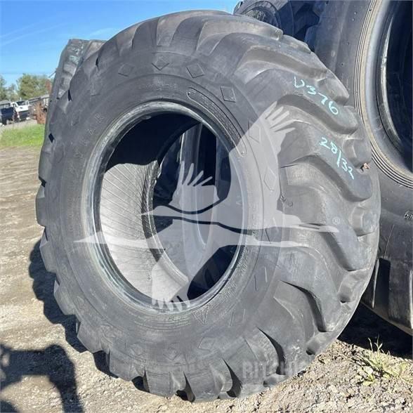 Goodyear 12.5/80x18 Tyres, wheels and rims