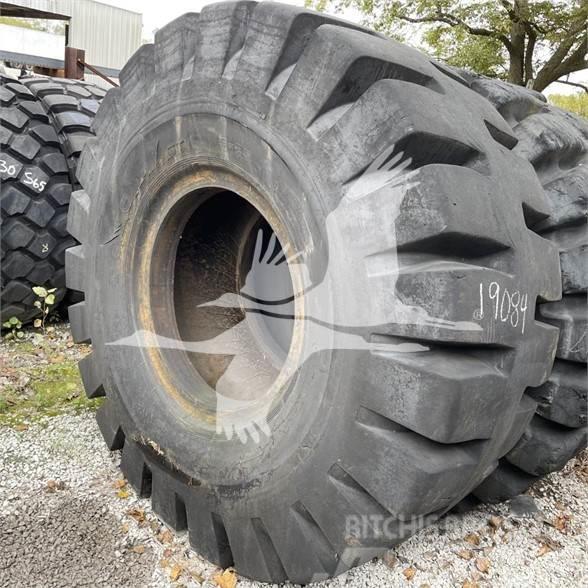 Toyo 33.25x35 Tyres, wheels and rims