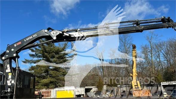 Hiab X-HIPRO 352E5 Timber cranes