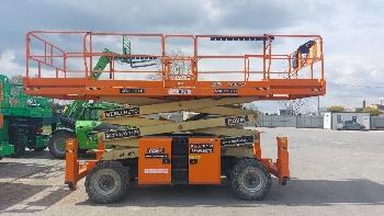 JLG 330 LRT