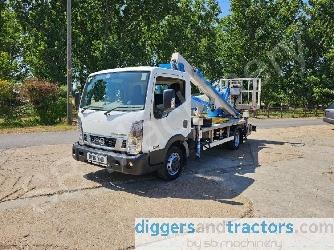 Nissan NT400