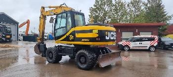 JCB JS 130 W