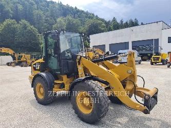 CAT 908M