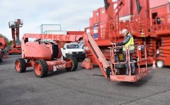 JLG 600 AJ