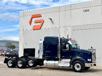 Peterbilt 567