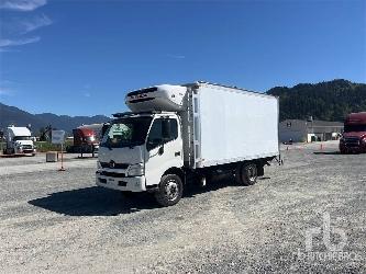 Hino 195