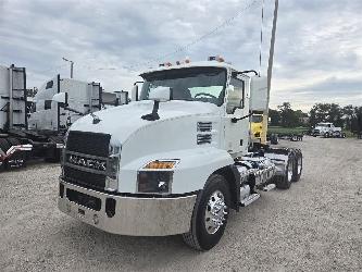 Mack AN64T