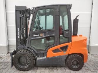 Doosan D35C-9