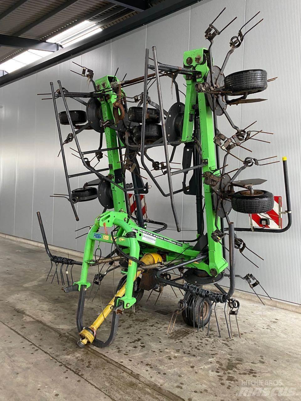 Deutz-Fahr 6917 Grābekļi un siena ārdītāji