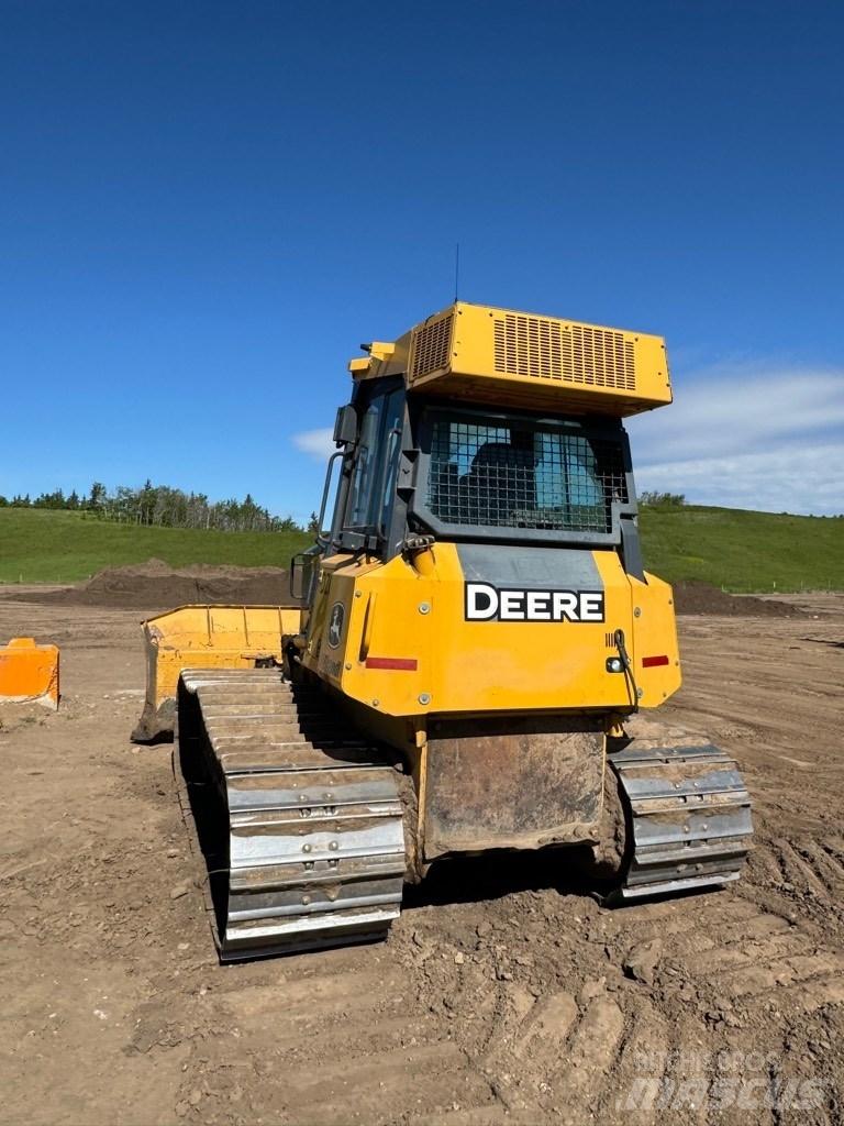DEERE 700J Kāpurķēžu buldozeri