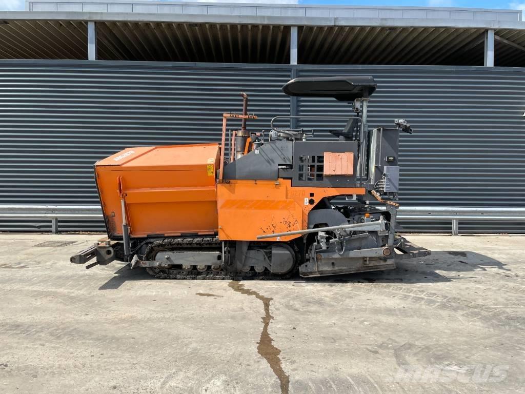 ABG TITAN 2820 Asfalta klājēji