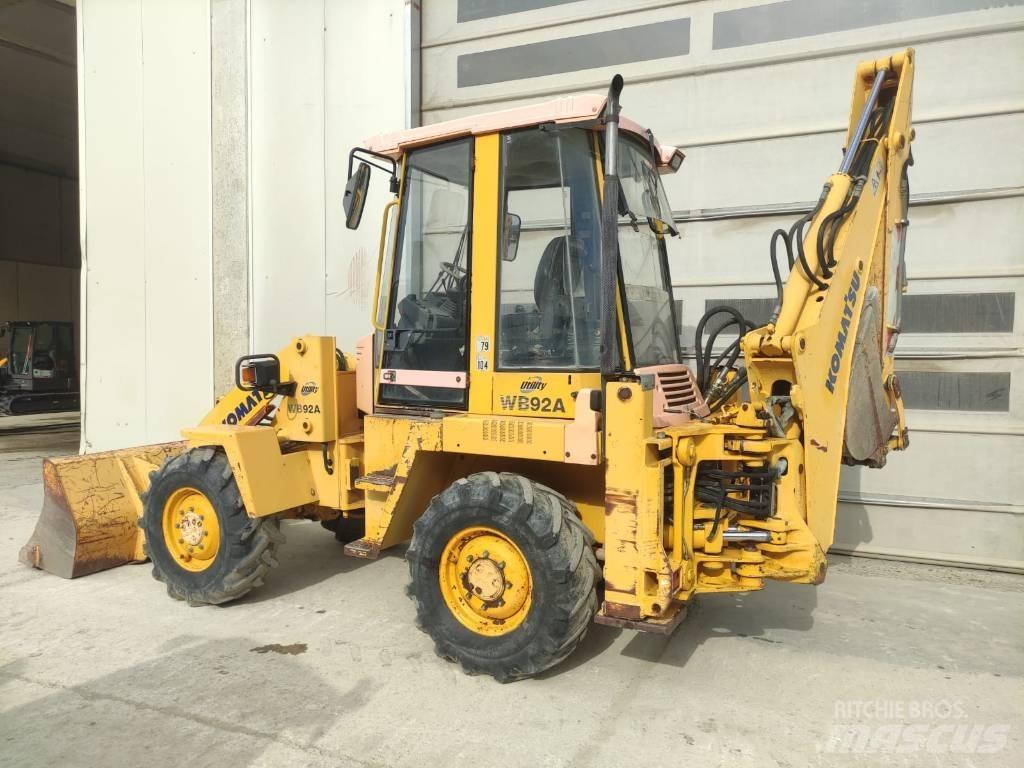 Komatsu WB 92 A Ekskavatori-iekrāvēji