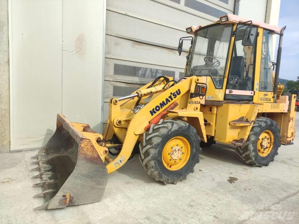 Komatsu WB 92 A Ekskavatori-iekrāvēji