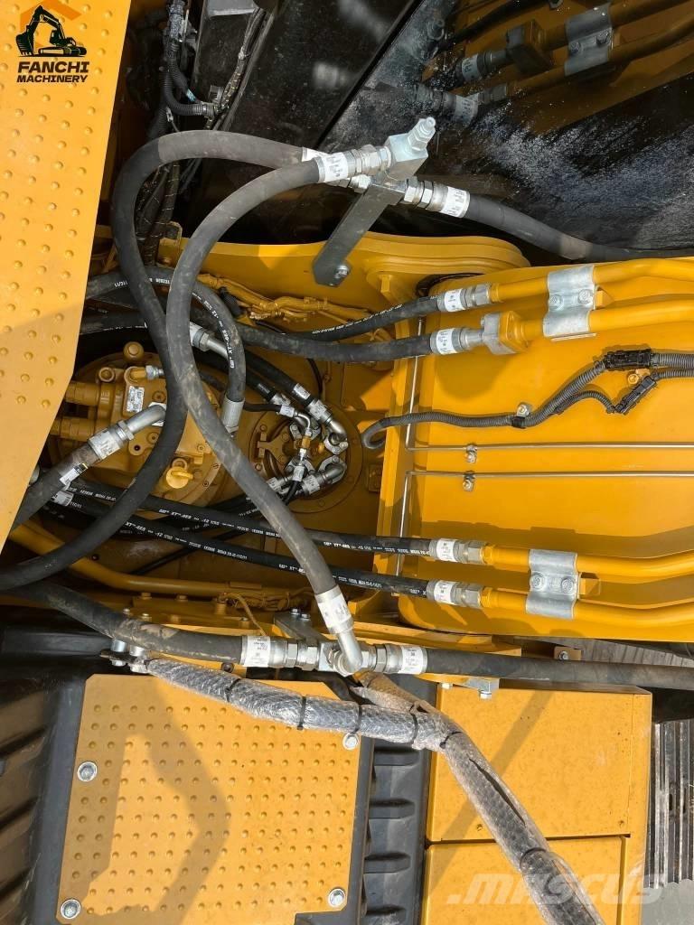 CAT 323 Kāpurķēžu ekskavatori