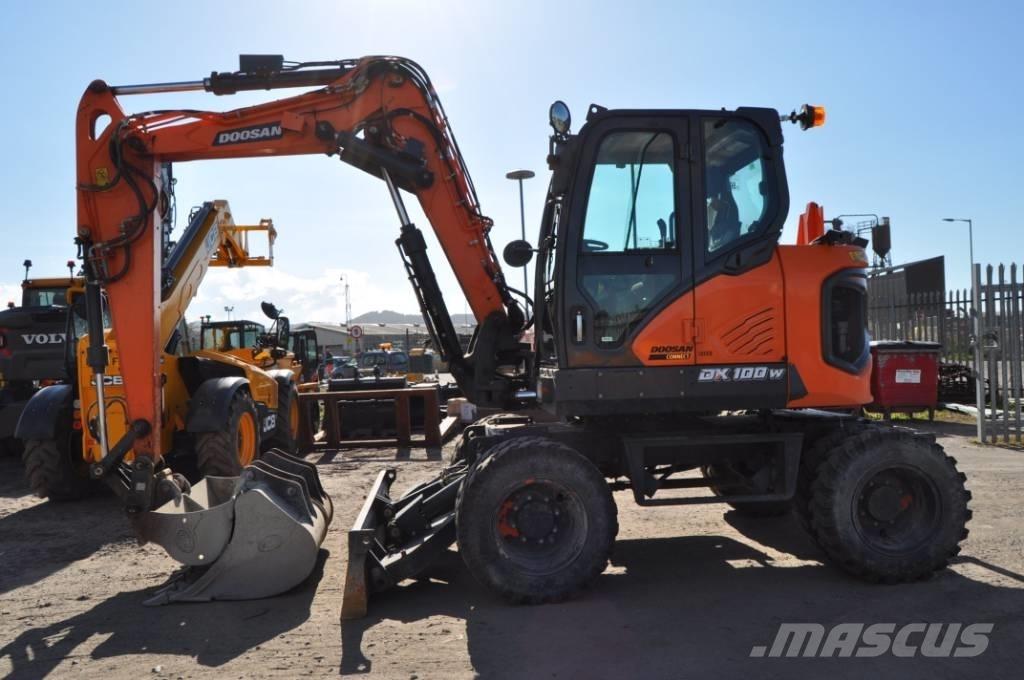 Doosan DX 100-7 Ekskavatori uz riteņiem