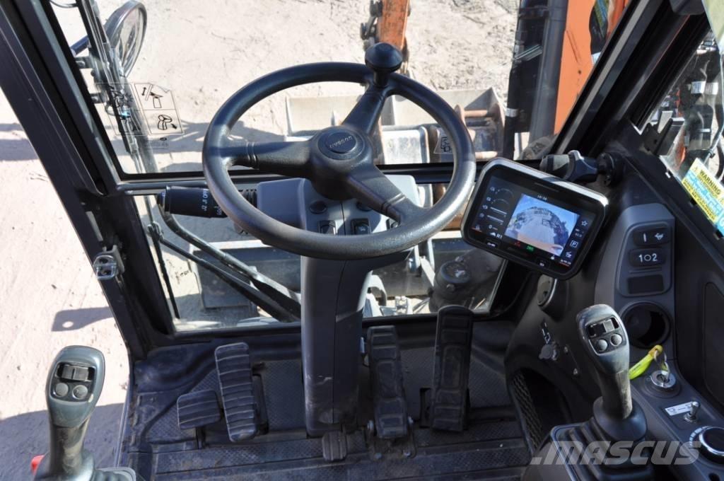 Doosan DX 100-7 Ekskavatori uz riteņiem