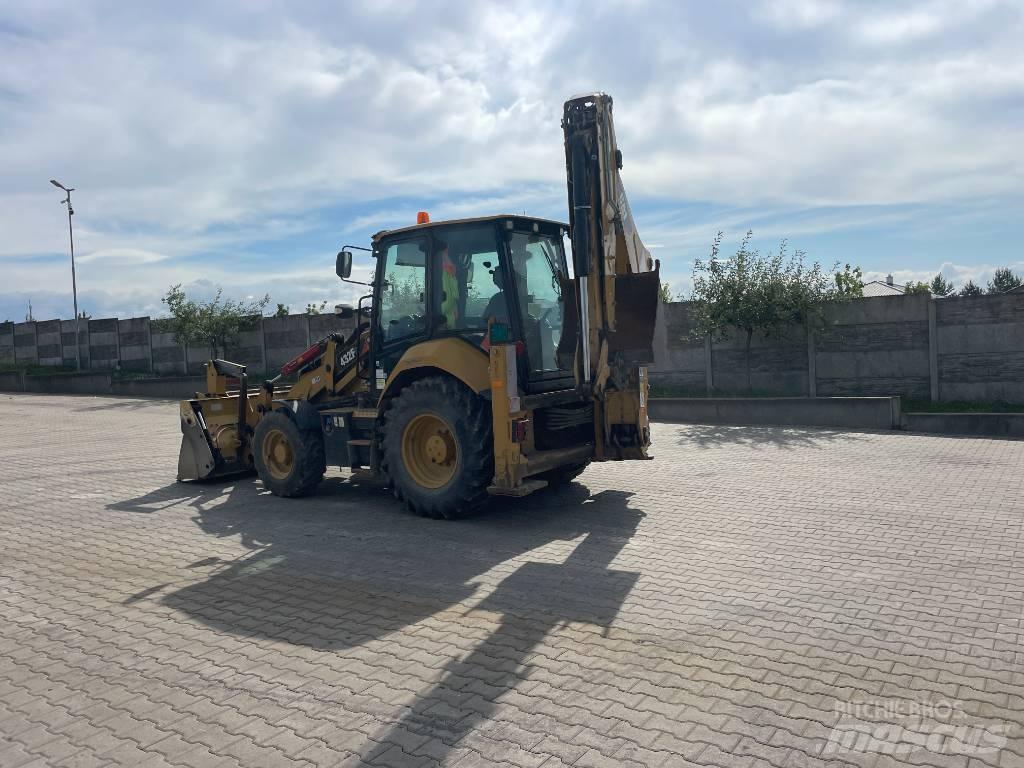 CAT 432 Ekskavatori-iekrāvēji