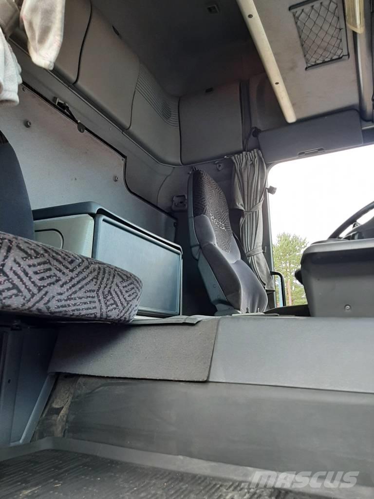 Scania R 124 Treileri ar āķi