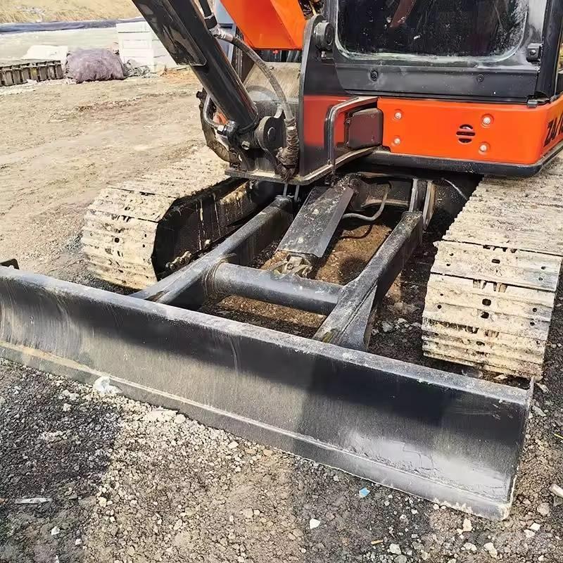 Hitachi ZX 55 Mini ekskavatori < 7 t