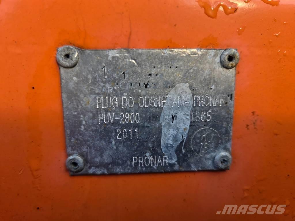 Pronar PUV 2800 Sniega naži un tīrītāji