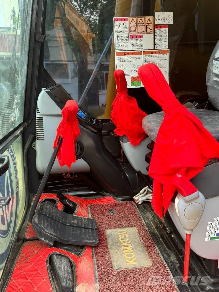 Komatsu PC 200-8 Vidēja lieluma ekskavatori 7 t - 12 t