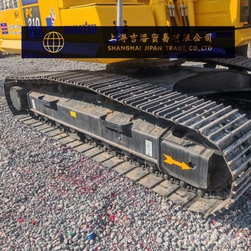 Komatsu PC 220 Kāpurķēžu ekskavatori
