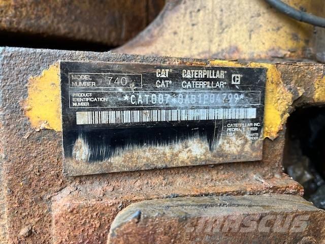 CAT 740 Artikulētie pašizgāzēji