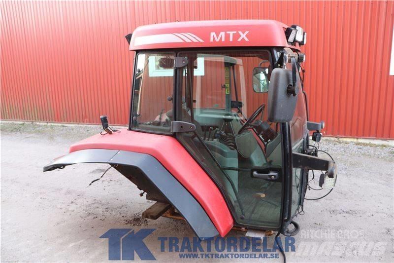 McCormick MTX 185 Kabīnes un interjers