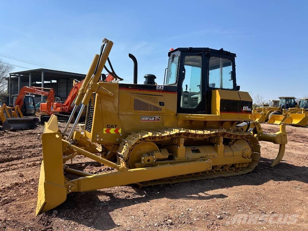 CAT D6G Kāpurķēžu buldozeri