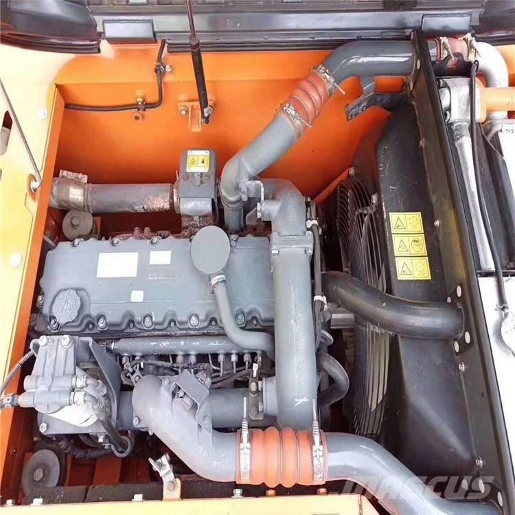 Doosan DX 225 Kāpurķēžu ekskavatori