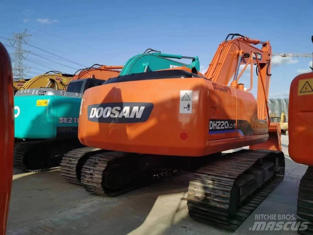 Doosan DH 220 Kāpurķēžu ekskavatori