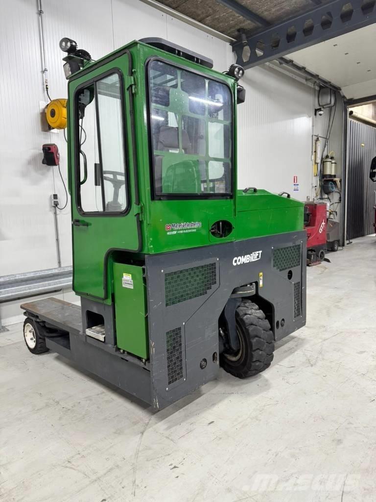 Combilift C 4000 E Pārvadātājs iekraušanai no sāniem