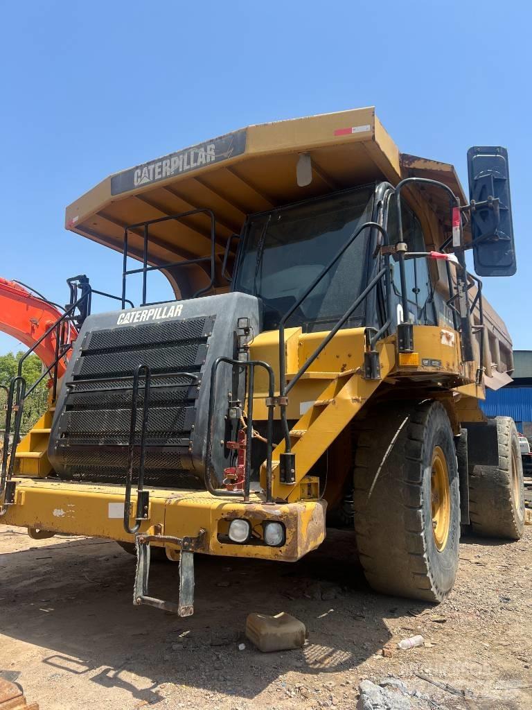 CAT 773F Karjeras kravas automašīnas