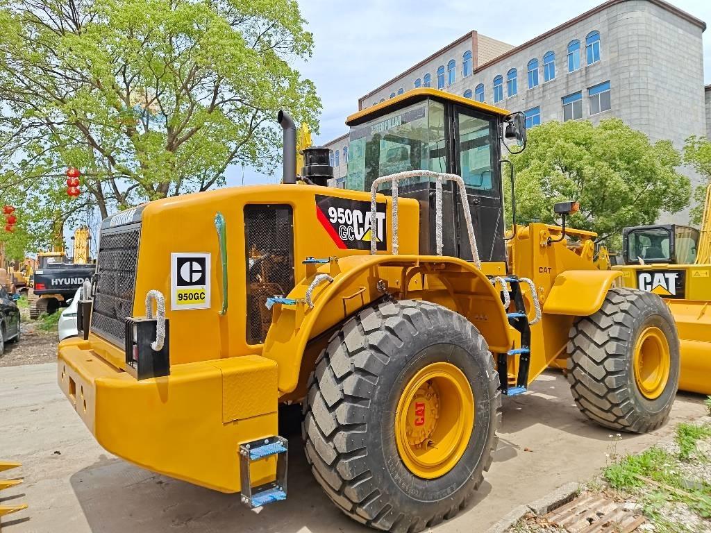 CAT 950GC Iekrāvēji uz riteņiem
