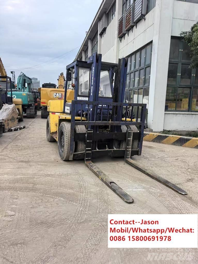 Komatsu FD 100-7 Tehnika ar dīzeļa dzinēju