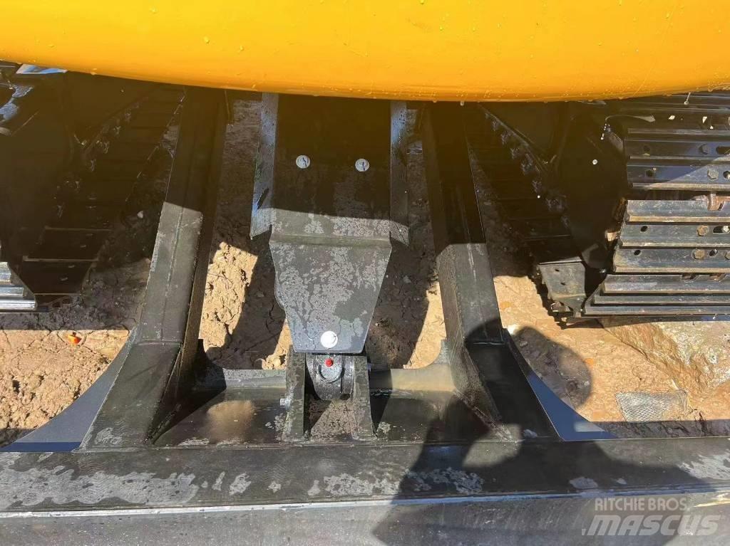 CAT 307 Kāpurķēžu ekskavatori