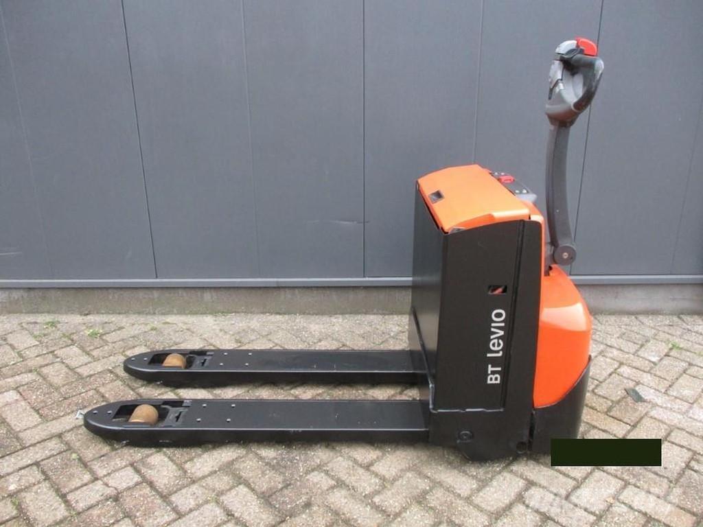 BT LWE180 Zemie palešu pacēlāji