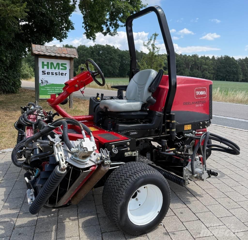 Toro REELMASTER 3575 Golfa tehnika