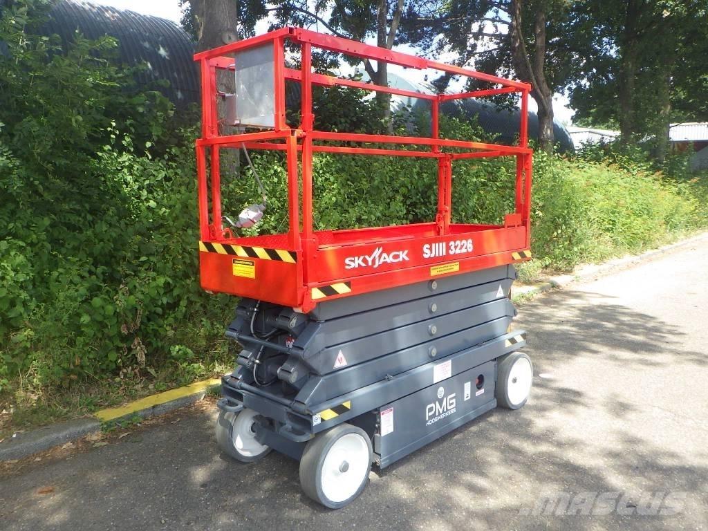 SkyJack SJ3226 Šķerveida pacēlāji