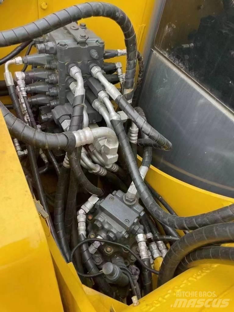 Komatsu PC 70 Kāpurķēžu ekskavatori