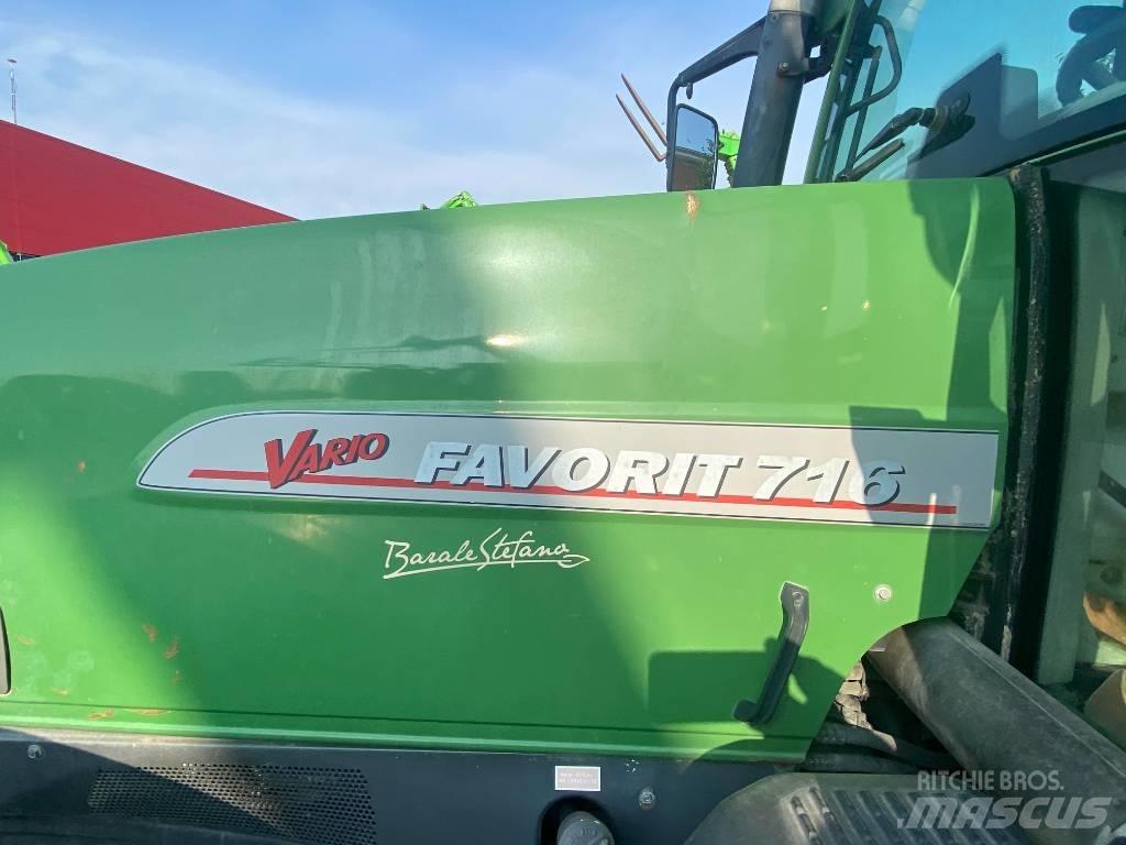 Fendt 716 Traktori